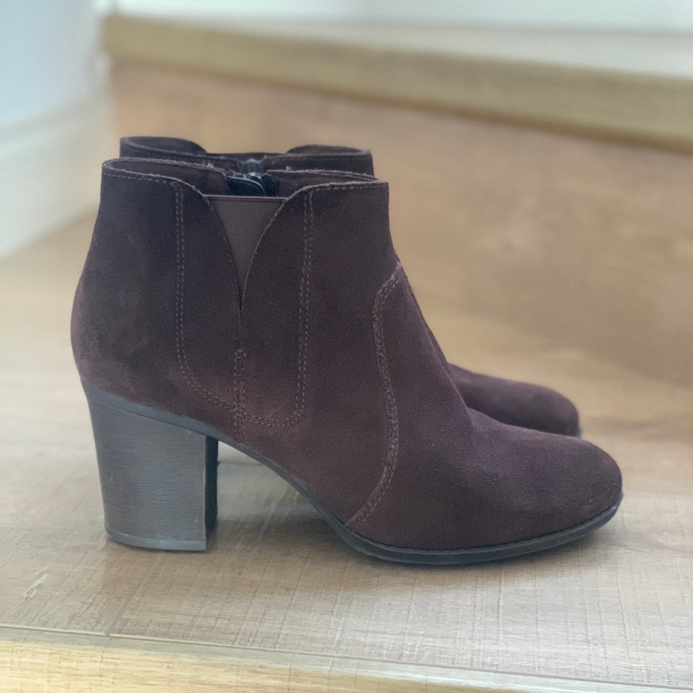 Clarks brown suede ankle boots 8